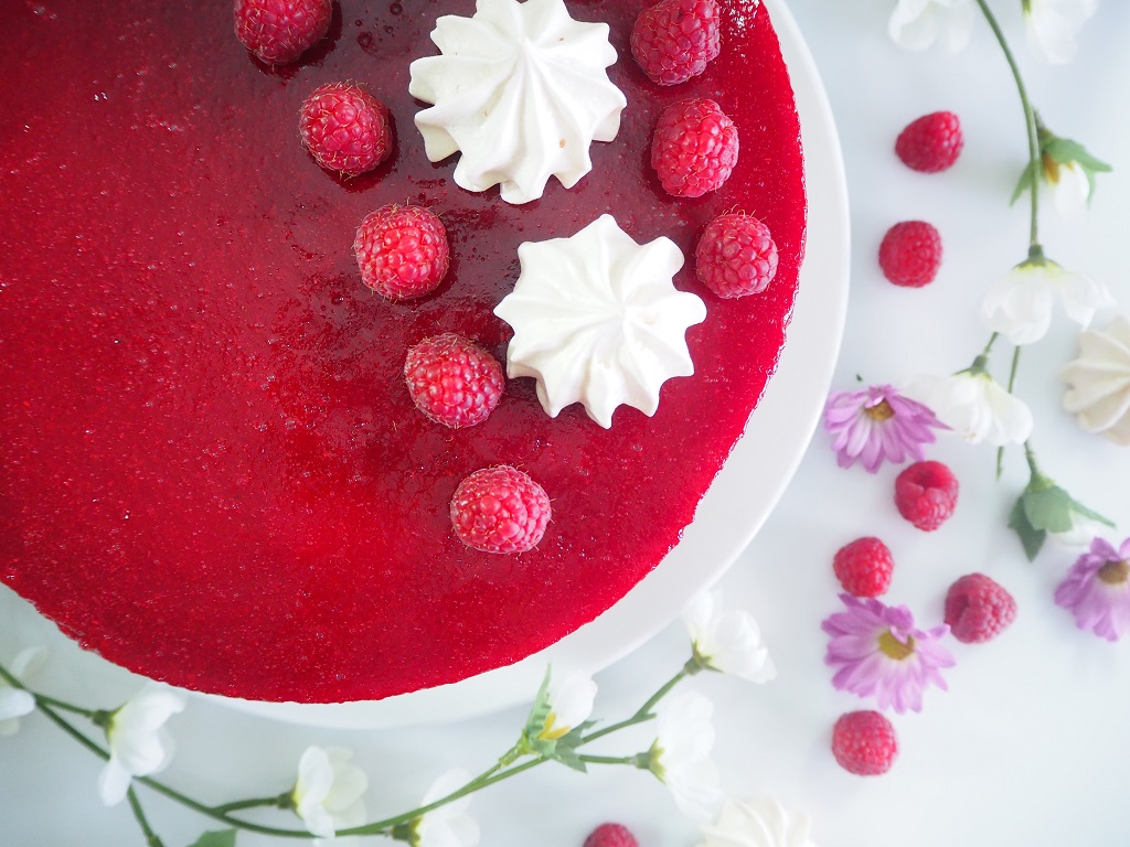 Bringebærostekake – Ostekake med bringebærsmak