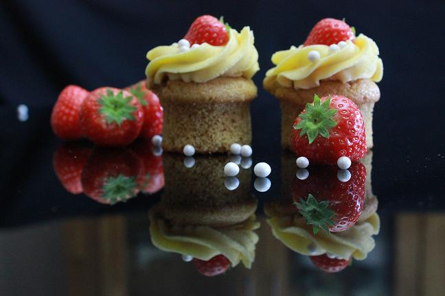 Eggelikørkrem-krem-med-voksen-smak-oppskrift-idefull-inspirert-av-tove-holter