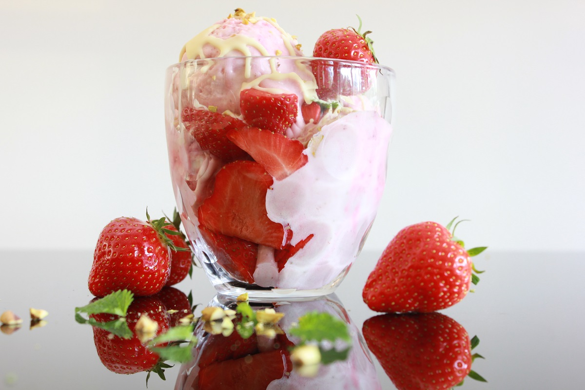 hjemmelaget jordbaeriskrem-jordbæris-iskrem-oppskrift-idefull-inspirert-av-tove-holter