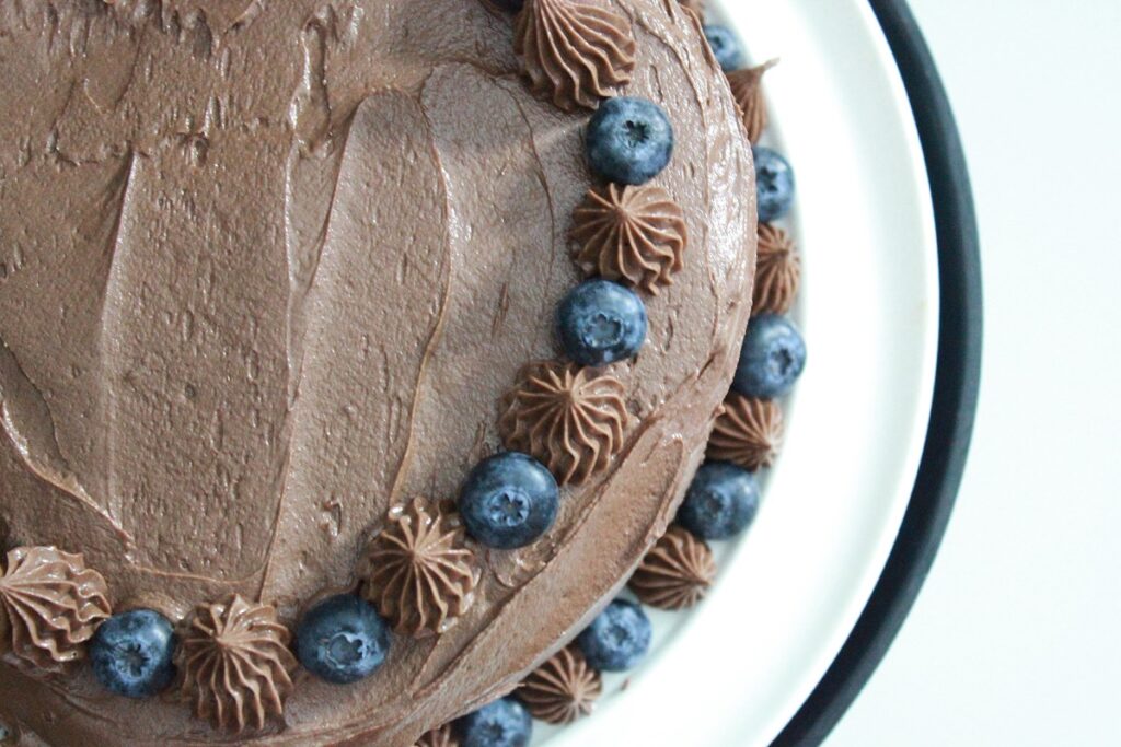 Saftig-sjokoladekake-vinneren-pa-kakebordet-Oppskrift-idefull-Inspirert-av-Tove-Holter